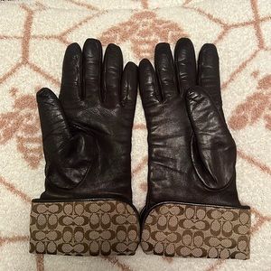 Coach leather gloves